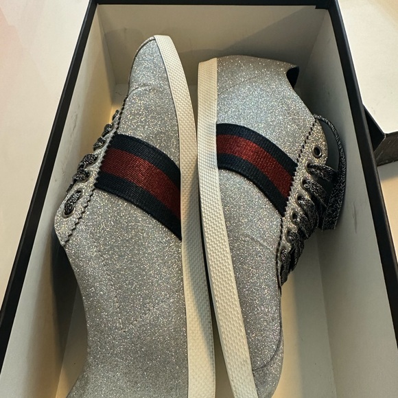 Gucci Sneakers - Picture 7 of 7